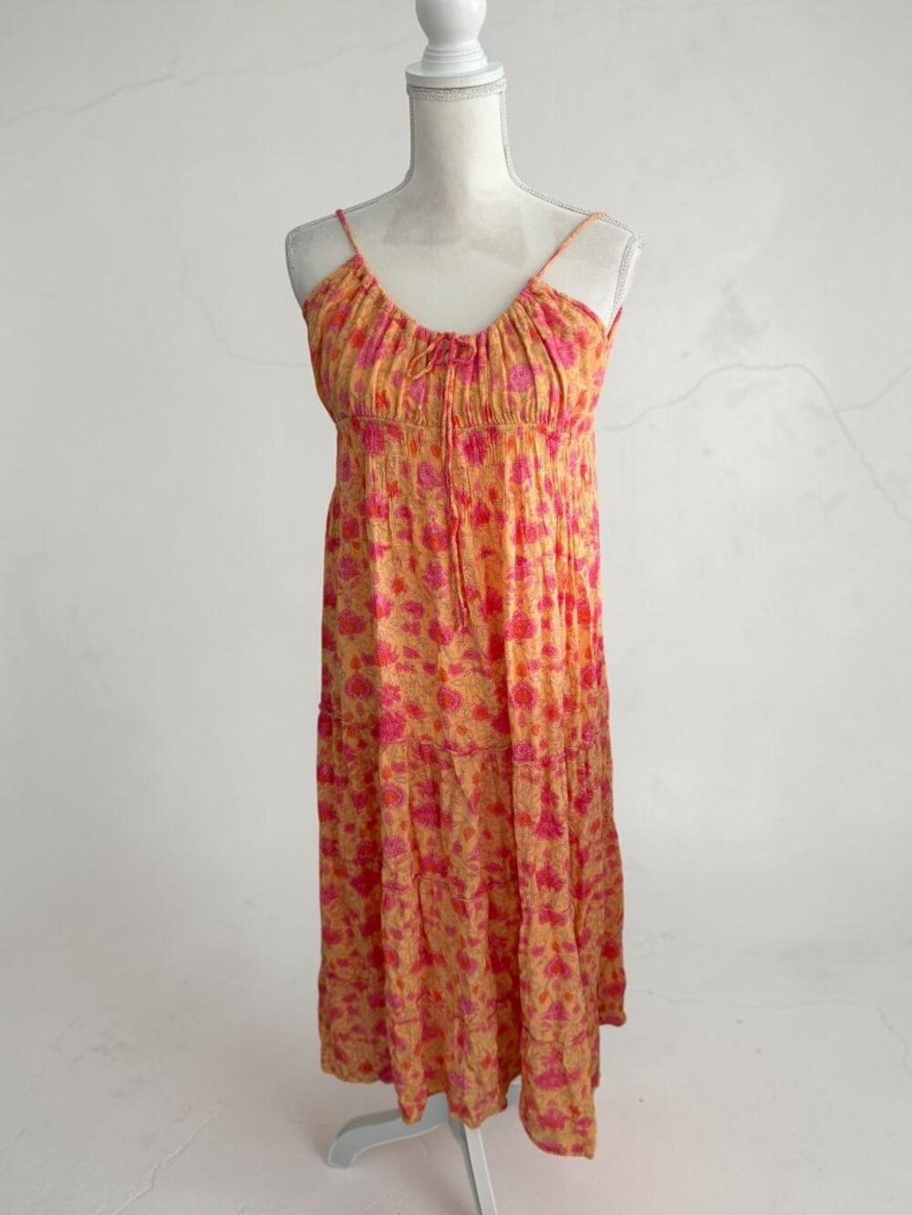 BEACHGOLD Orange Floral Maxi Dress Size Medium